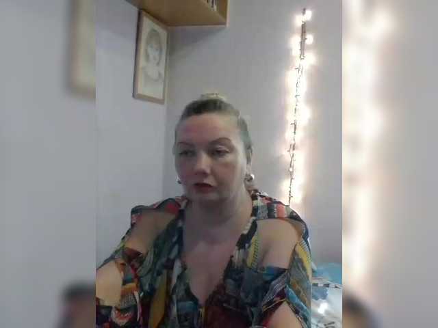 Apraides ekrānuzņēmumi LucyAlexis