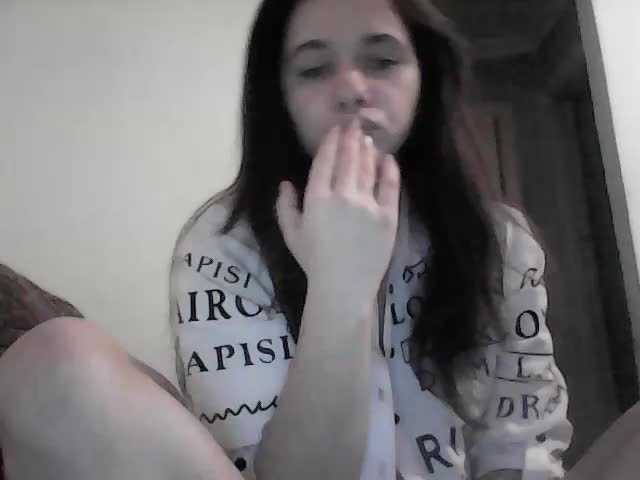 Apraides ekrānuzņēmumi LucyAnDay