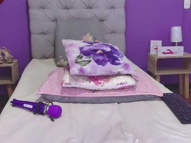 Fotogrāfijas LucyWill naked body and cream 299 I love playing with you! if you are active -> I make a great show for YOU!