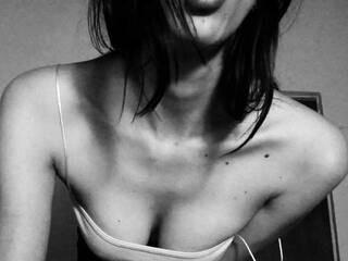 Erotiska video tērzēšana MadameLia