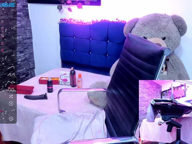 Fotogrāfijas Madelinexxx Hello, I'm new... My name is Madeline and I'm 18 years old❤Tip menuPvt ON- GOAL: SHOW BOOBS