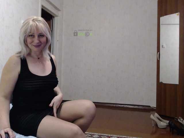 Fotogrāfijas MadinaLyubava hello! I do not undress in chat, spy, private - only in underwear, there is no full private, I do not fuck with a dildo, I do not undress completely, I do not show my face in personalrequests without tokens - banI'll kick the silent one out