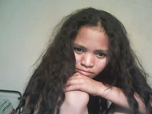 Apraides ekrānuzņēmumi Maelah