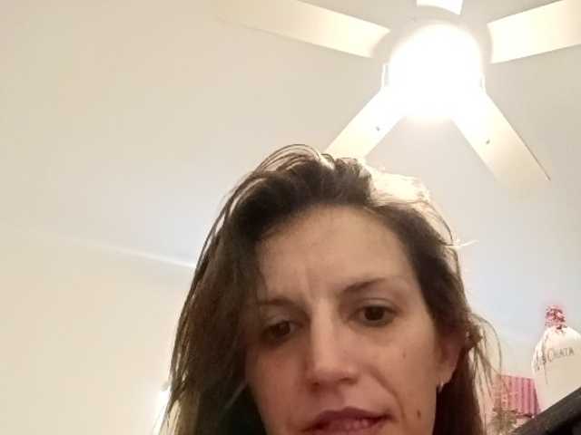 Apraides ekrānuzņēmumi MaeLovelyOne