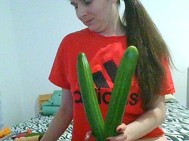 Fotogrāfijas MagalitaAx go pvt ! i not like free chat!!! all for u in show!! cucumbers will play too