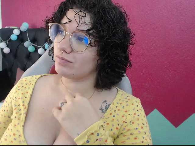 Fotogrāfijas Angijackson_ I really like to see you on camera and see how you enjoy it for me, I want to see how your cum comes out for meMake me feel like a queen and you will be my kingFav vibs 44, 88 and 111 Make me squirt rigth now for 654 tkns.
