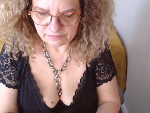 Fotogrāfijas maggiemilff68 #mistress #mommy #roleplay #squirt #cei #joi #sph - PM 40 tok - every flash 50 tok - masturbate and multisquirt 450- one tip