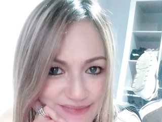 Erotiska video tērzēšana MaitheMilf