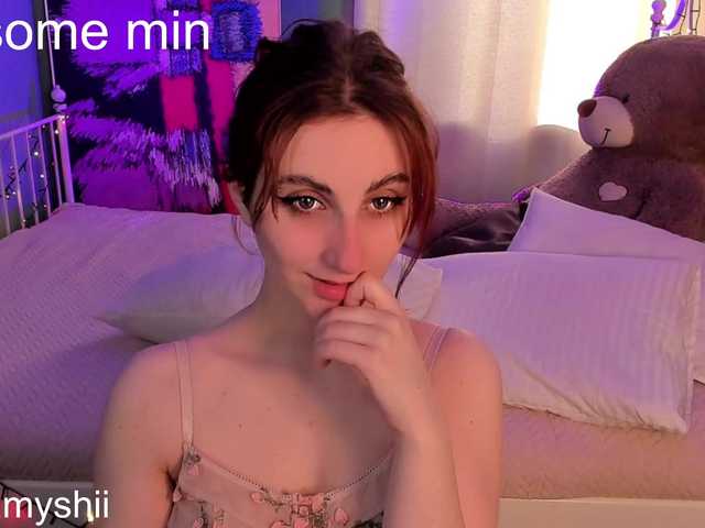 Fotogrāfijas Makima- hi, my kitten! im kasumi u can to talk me about u problems, can to be humiliated by such a young and cruel mistress like me