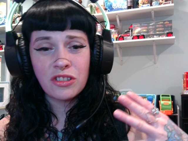 Apraides ekrānuzņēmumi MarcelineGoddess