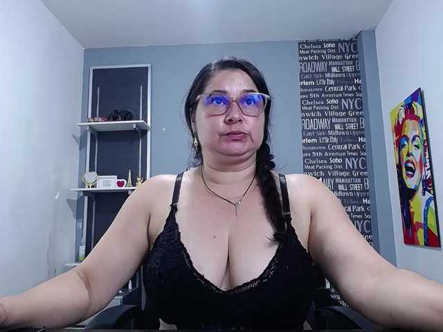 Fotogrāfijas marianamilf69 undress me, I want to cum in your mouth