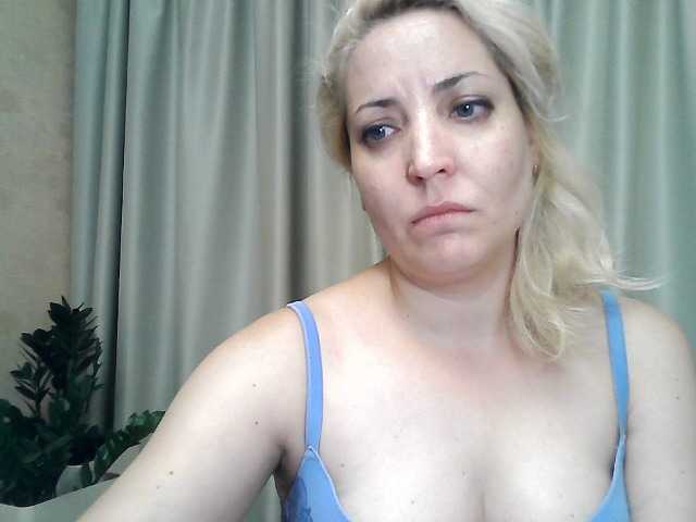 Fotogrāfijas mariska-kiska look at camera 25, show nipple 20, show breast 40, open pussy 50, open ass 70, undress and show my holes 100 tokens