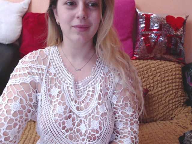 Fotogrāfijas MarryMiller hello, My name is Mary and i love to play so much. I will offer a nice unforgettable private. kiss and waiting you to have some fun.