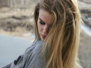 Erotiska video tērzēšana Mary-Mi