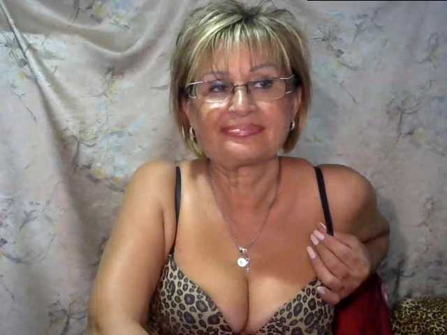 Fotogrāfijas MatureLissa Who want to see mature pussy ? pls for [none]