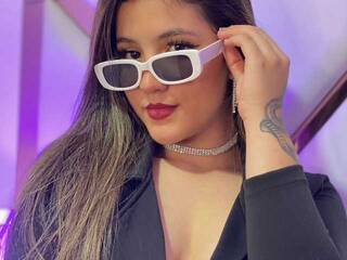 Erotiska video tērzēšana Maya-Foxx1