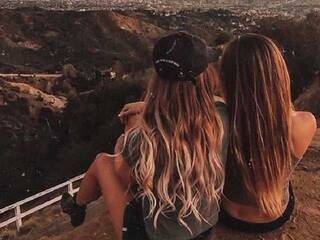 Erotiska video tērzēšana MelanieAndDonna