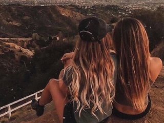 Erotiska video tērzēšana MelanieAndDonna
