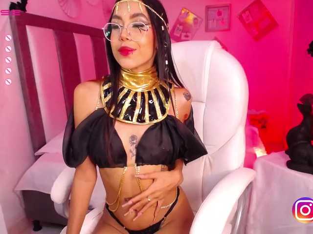 Fotogrāfijas MelyTaylor ❤️hi! i'm Arlequin ❤️enjoy and relax with me❤️i like to play❤️⭐ lovense - domi - nora ⭐ @remain Toy in my hot and wet pussy with fingers in my ass, make me climax @total