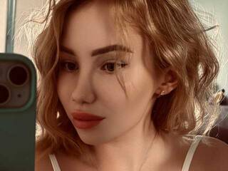 Erotiska video tērzēšana MerriiiRosalee