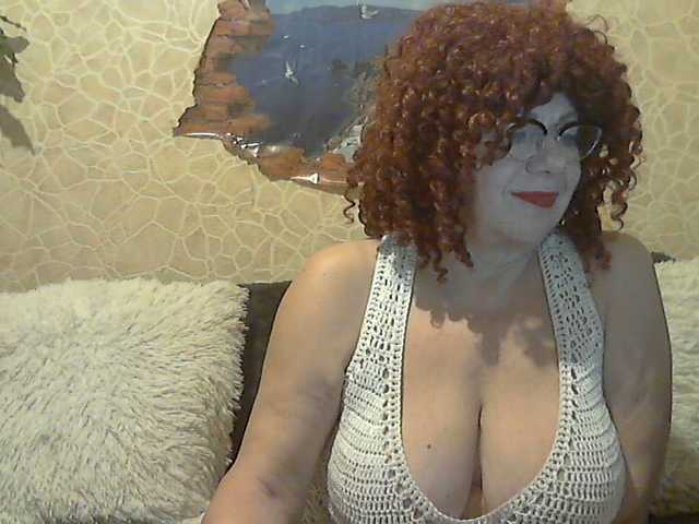 Fotogrāfijas MerryBerry7 ass 20 boobs 30 pussy 80 all naked 120 open cam