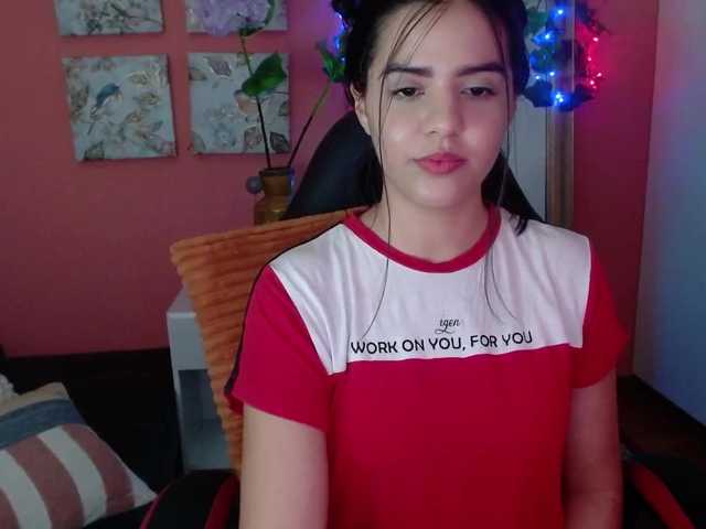 Fotogrāfijas mia-collins Hi guys, thanks to all the people who support my show with tkns, I'm a Latina woman, with a huge bush in my pussy, armpits and anus, if you love natural women I know you'll like it! Please, before using my tip menu, use my Pm or write me in public