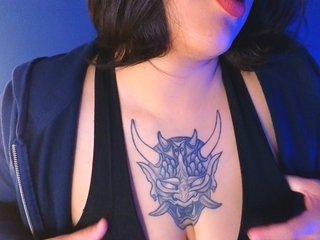 Erotiska video tērzēšana Miacanelaxo