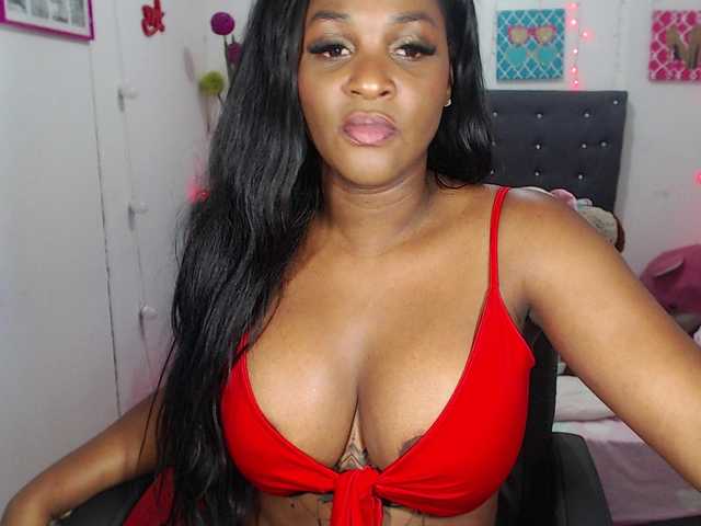 Fotogrāfijas miagracee Welcome to my room everybody! i am a #beautiful #ebony #girl. #ready to make u #cum as much as you can on #pvt. #sexy #mature #colombian #latina #bigass #bigboobs #anal. My #lovense is #on! #CAM2CAM #CUMSHOW GOAL