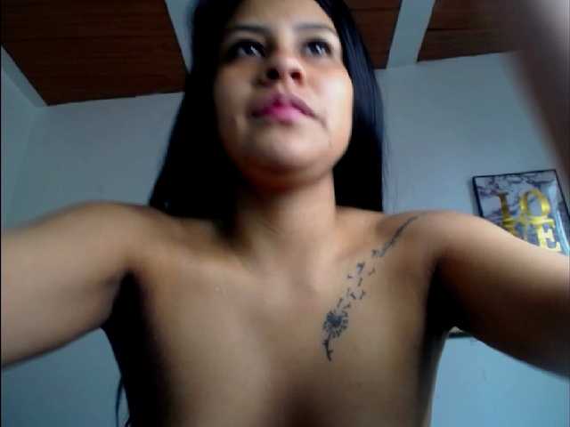 Fotogrāfijas michelleangel hello love thank you for seeing me want to play and have fun a little come and we had a delicious if you liked it give a heart
