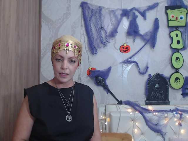 Apraides ekrānuzņēmumi mijal-queen