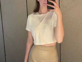 Erotiska video tērzēšana Milan-a-mil