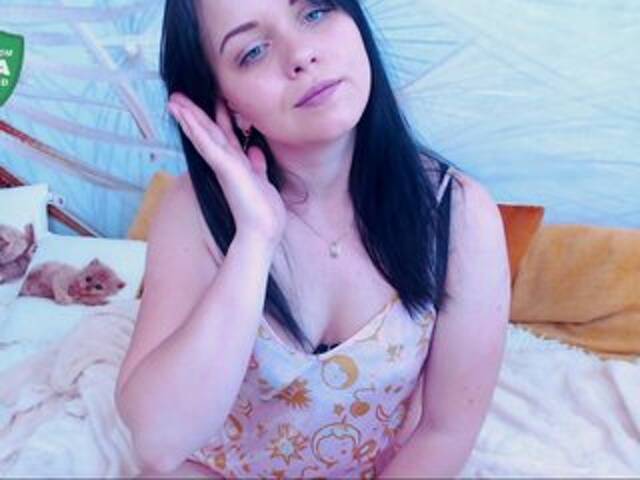 Apraides ekrānuzņēmumi MileyMia