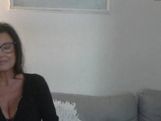 Erotiska video tērzēšana MilfRalia
