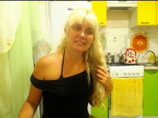 Apraides ekrānuzņēmumi YoungMistress