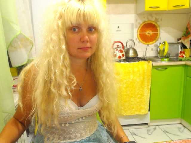 Apraides ekrānuzņēmumi YoungMistress