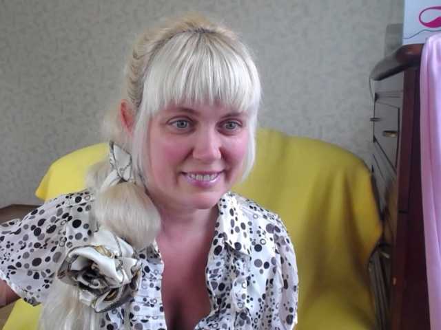Apraides ekrānuzņēmumi YoungMistress