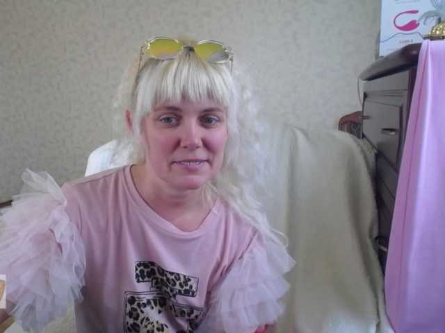 Apraides ekrānuzņēmumi YoungMistress
