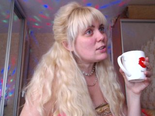 Apraides ekrānuzņēmumi YoungMistress