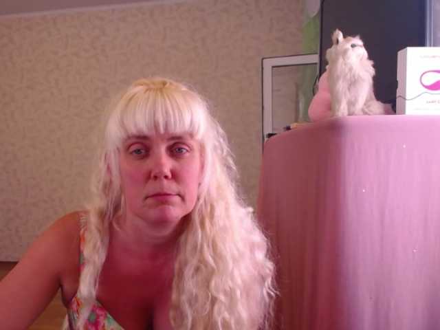 Fotogrāfijas YoungMistress Lovense ON 5 tok. FOLLOW MY TWITTER @sunnysylvia5 I am Sexy with natural beauty! Long nipples 4cm and pussy with big lips and loud orgasm in private! Like me- put love, give gifts