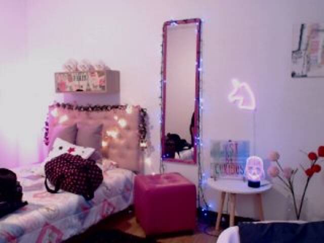 Apraides ekrānuzņēmumi Miss-Bonnie