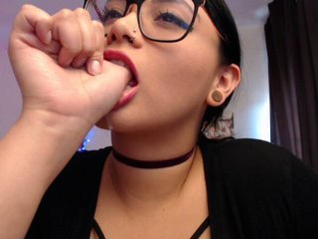 Apraides ekrānuzņēmumi Miss-Bonnie