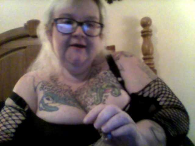 Apraides ekrānuzņēmumi MitziMonroe