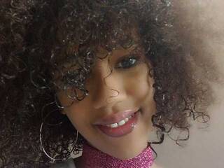 Erotiska video tērzēšana MoanaFrenchy