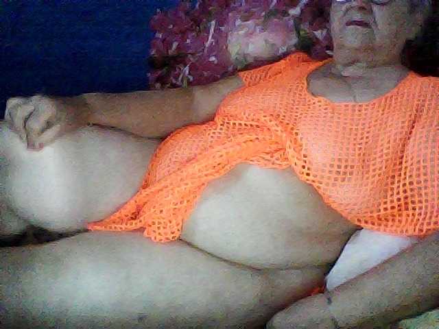 Fotogrāfijas modelfik Put a heart, I will appreciate it ;) show t watch cameres 10without words 20with words and in spits with pakaz andstatas take off panties10 chow pussy15 legs show3 play with tits12 show sissy10 became cancer12 tace off panties10 show tongue5t