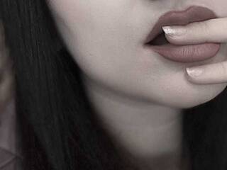 Erotiska video tērzēšana Molly-molly