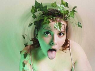 Erotiska video tērzēšana MONAOFF