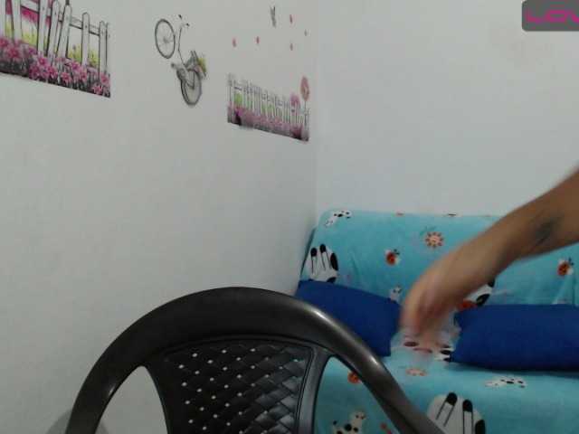 Apraides ekrānuzņēmumi monica-squirt