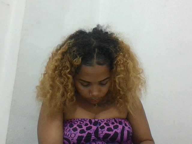 Apraides ekrānuzņēmumi Monica1612