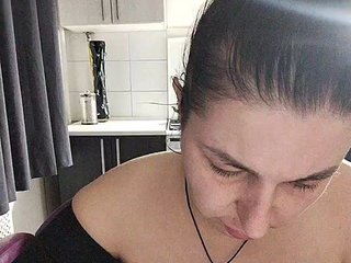 Erotiska video tērzēšana MonicaMilf