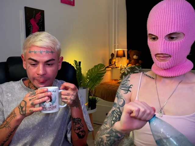 Apraides ekrānuzņēmumi tuesdayhappynes